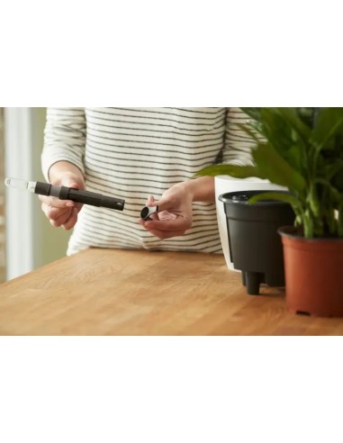 Hidrojardinera Insert 28cm Negro  Autorriego y Diseño Elegante para tu Jardín y Hogar

