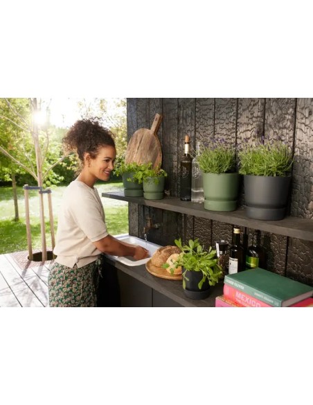 Maceta Redonda Greenville Negro 18 cm | Elegante y Funcional para Interiores y Exteriores | Endanea Garden

