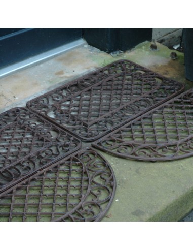 Felpudo de Hierro Semicircular - Resistente y Elegante para Entradas