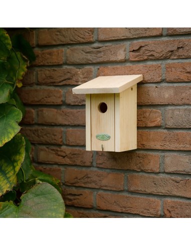 Casa refugio para aves en invierno | Protección y abrigo exterior