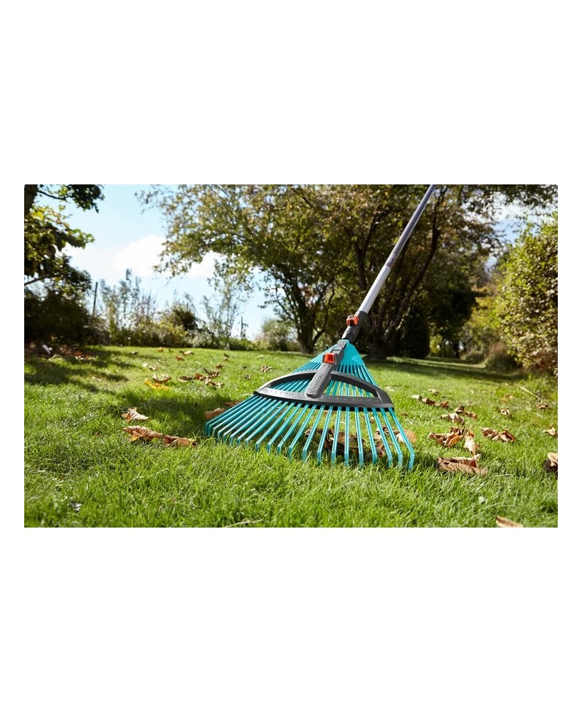 ESCOBA PLASTICO GRADUABLE GARDENA