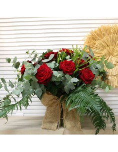 RAMO DE ROSAS